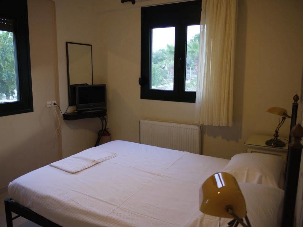 Portela Apartments Kampoula Keratókambos Eksteriør billede